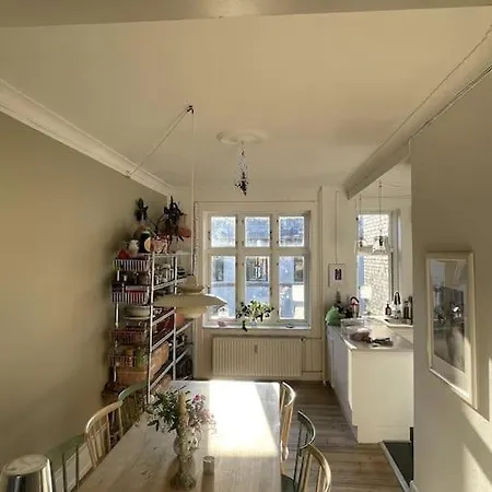 The Heart Of Norrebro Apartment, Sleeps 4 People Apartmán