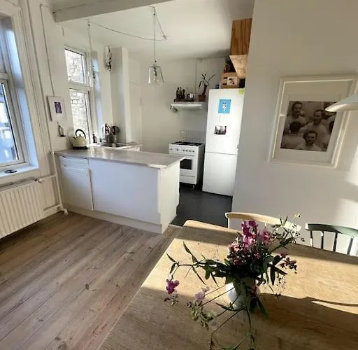 Apartamento The Heart Of Norrebro Apartment, Sleeps 4 People Copenhaga