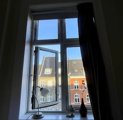 The Heart Of Norrebro Apartment, Sleeps 4 People *