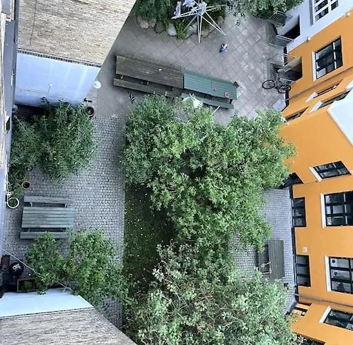 The Heart Of Norrebro Apartment, Sleeps 4 People Copenhaga